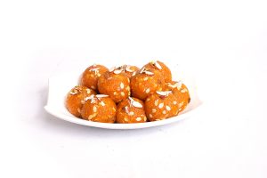 Moti Choor Laddu